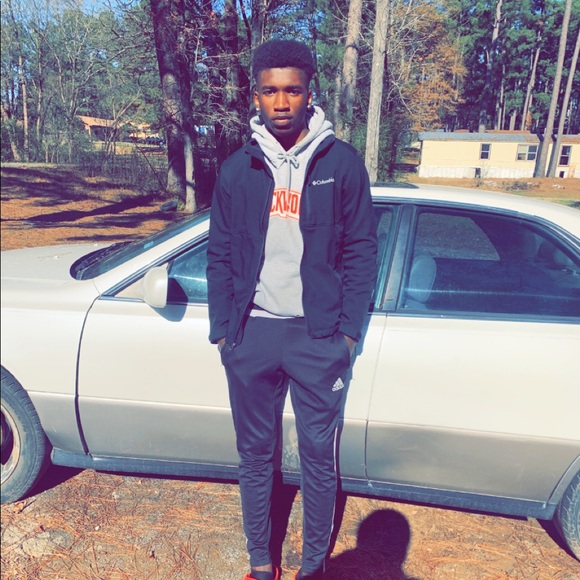 Meet your Posher, Cortavious - Picture 1 of 1